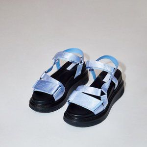 Suzanne Rae Platform "Velcro" Sandal sz 38 or 7.5 Blue No Box